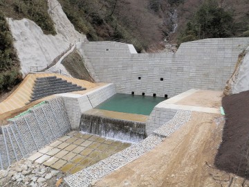 本谷第10砂防"堰堤